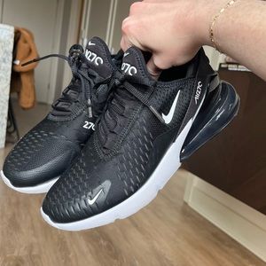 Nike Air Max 270